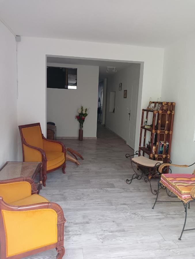 Maison De Ville Saint-Nazaire-d'Aude Екстериор снимка